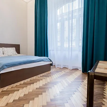 Royal Apartment *