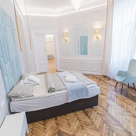 Apartment Royal
