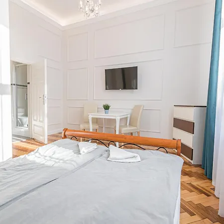 Royal Apartment